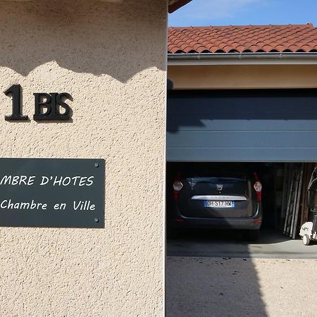 Une Chambre En Ville Savigneux (Loire) Exterior foto